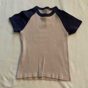 ICONIC BRANDY MELVILLE TEE